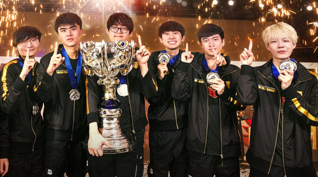 那不勒斯欧冠将客战曼城，德布劳内有望重返阿提哈德