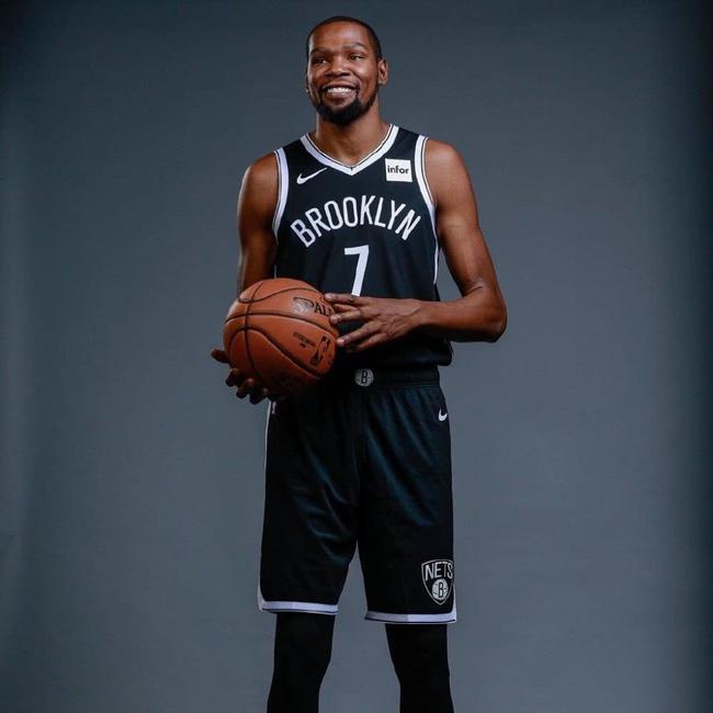 意甲真是欧洲球星的养老胜地。罗哥吃亏就吃亏在去的...（意甲俨然成了欧洲球星的休养地，罗哥吃亏就吃在这一点上...）