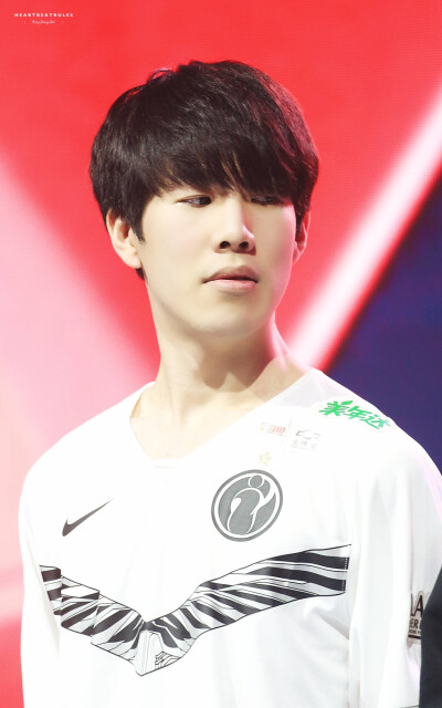 安菲尔德情 安菲尔德情