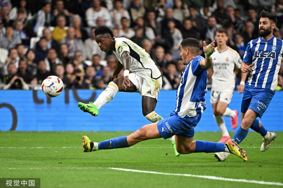 把对手逼进 把对手逼进